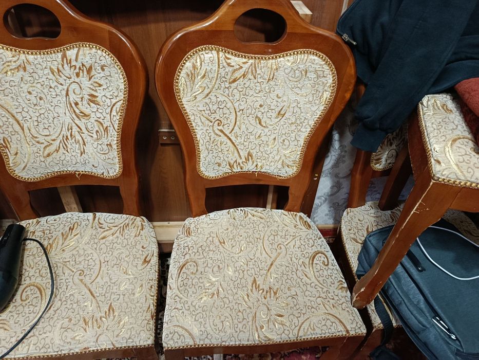 Продается стулья