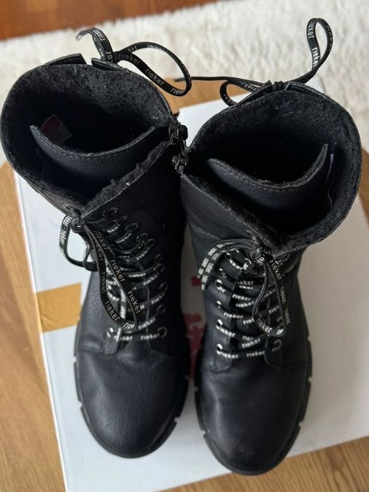 Черни зимни боти Rieker