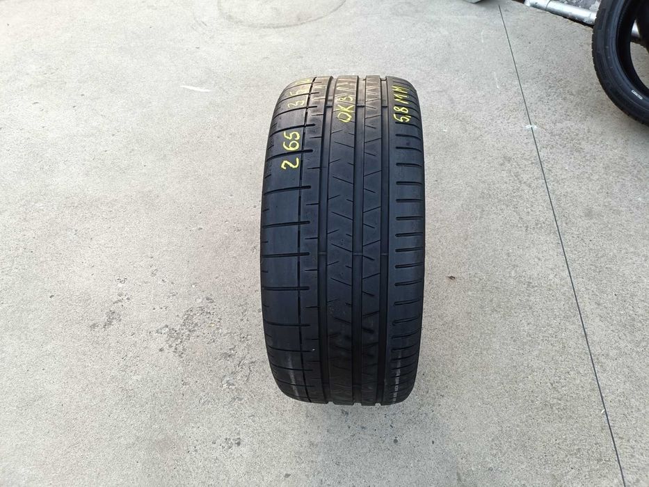 O anvelopa de vara 265 35 21 pirelli p zero corsa dot 2023