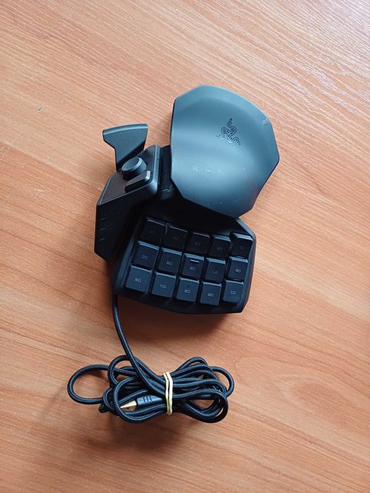 Razer Tartarus Gaming Keypad RZ07-0103