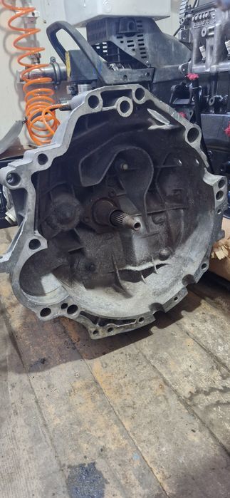 Продам контрактную кпп ауди 80