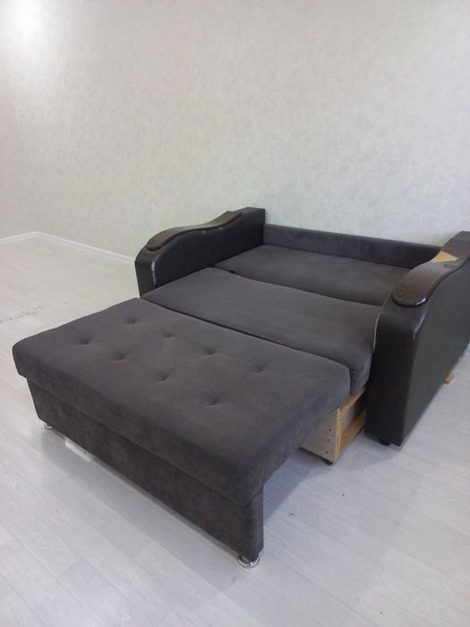 Продам диван в хорошем сост