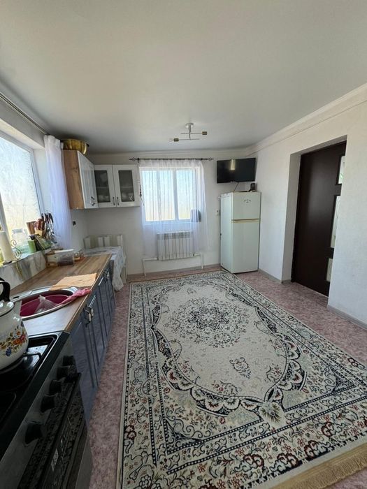 Үй сатылады! Жақсы вариантта!