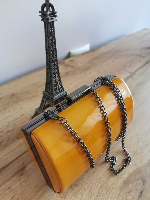 Ултра модерна НОВА чанта ЛАК