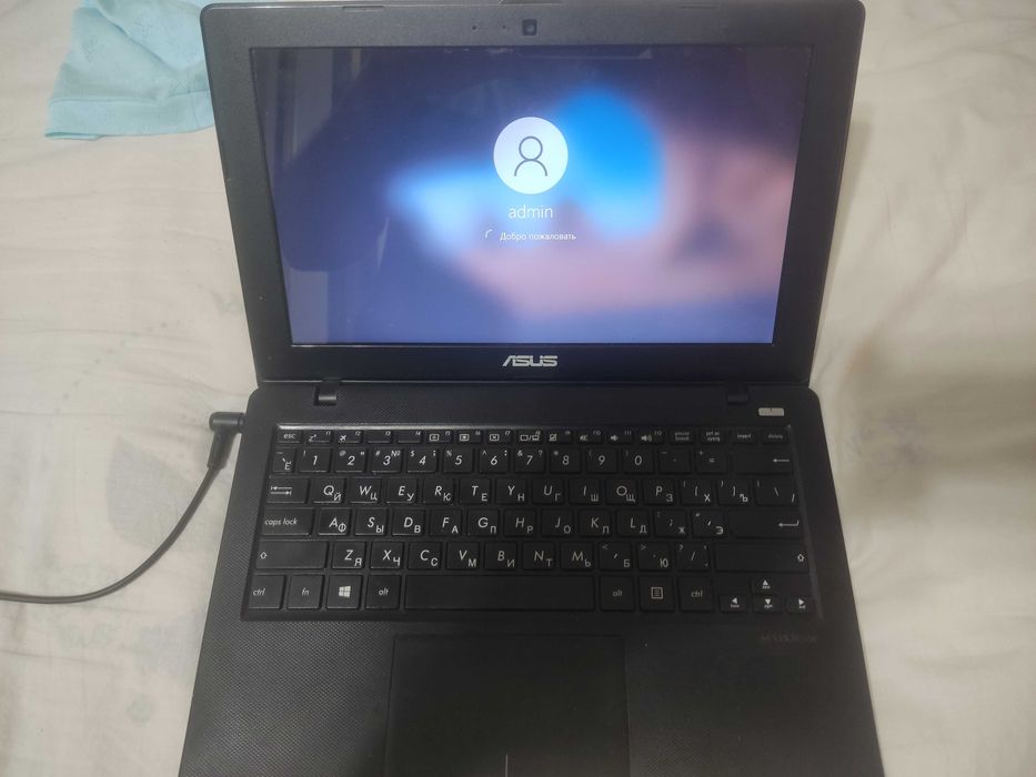 Продам ноутбук асус