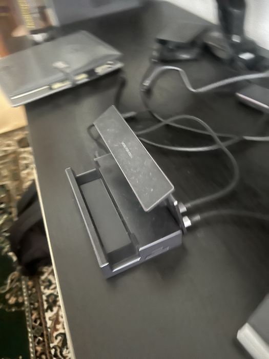 Продаю USB хаб UGREEN CM800 9-in-1. Торг есть.