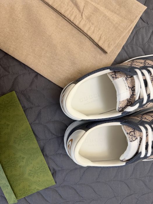 Adidasi sport-casual