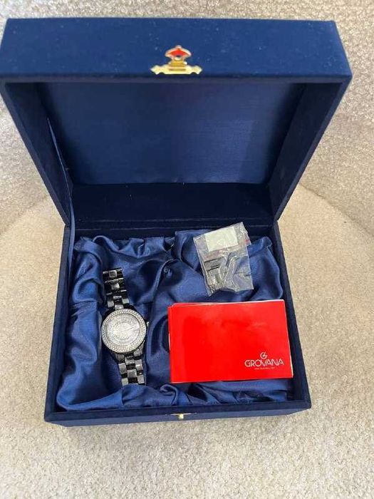 Продаю женские наручные часы! Grovana! Швейцария оригинал!