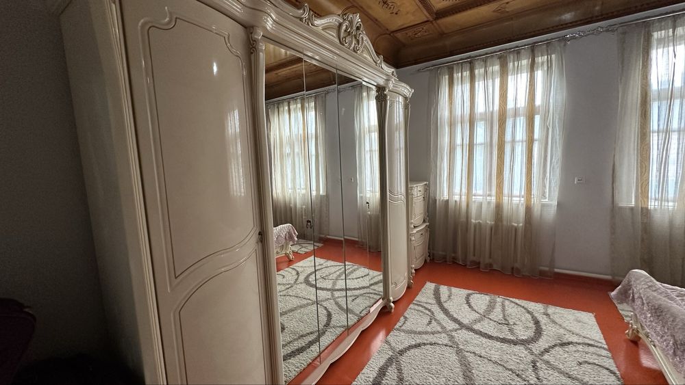 Спальный гарнитур за 270000 тг