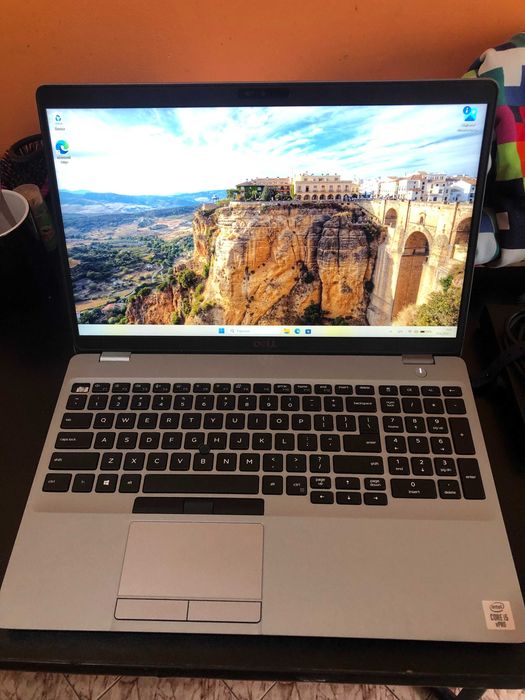 Dell Latitude 5510,15,6"-Intel Core i5-10310U,16 GB DDR4.256 GB NVMe,Windows 11 pro