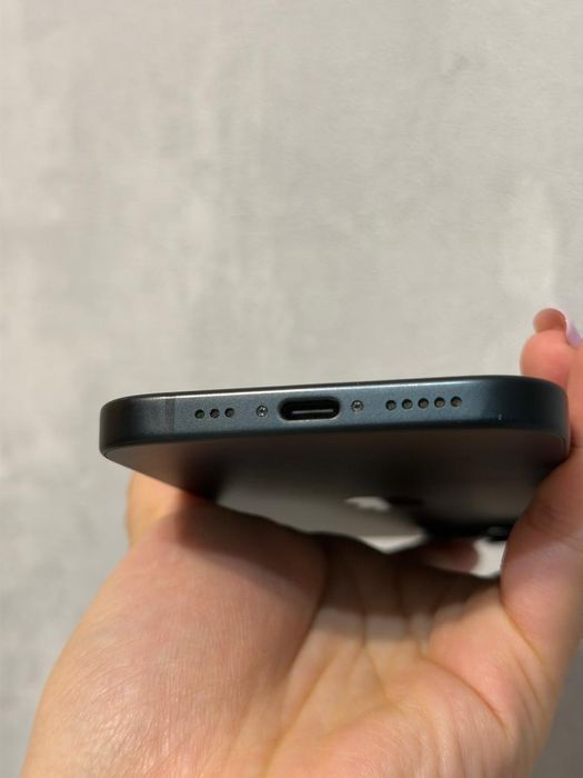 Айфон 15 128гб  ёмкость 89