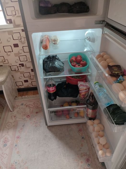 Продаётся холодильник премьер