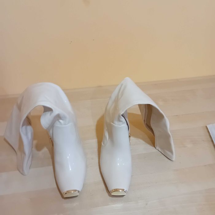 Cizme inalte, alb ivory