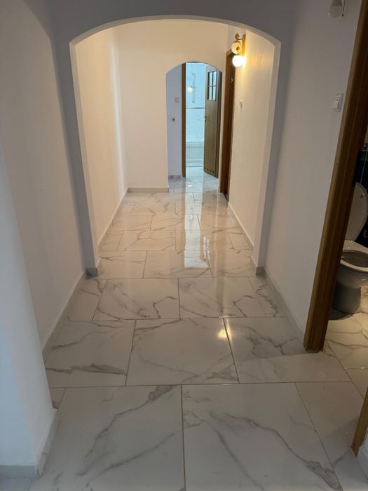 Vand apartament 3 camere parter