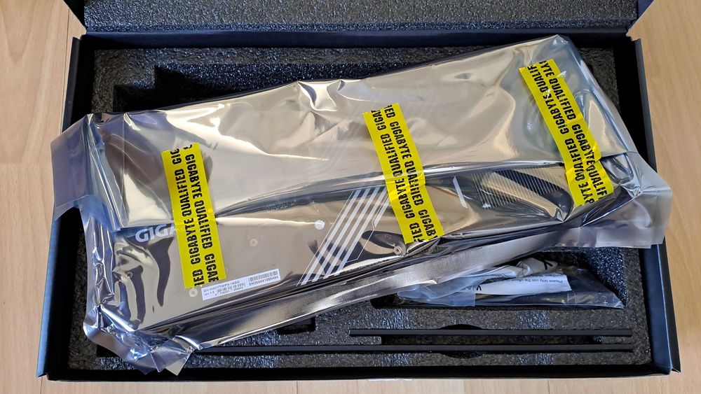 Gigabyte RTX 5070 TI WINDFORCE SFF 16G DDR7 sigilata, garantie 36 luni