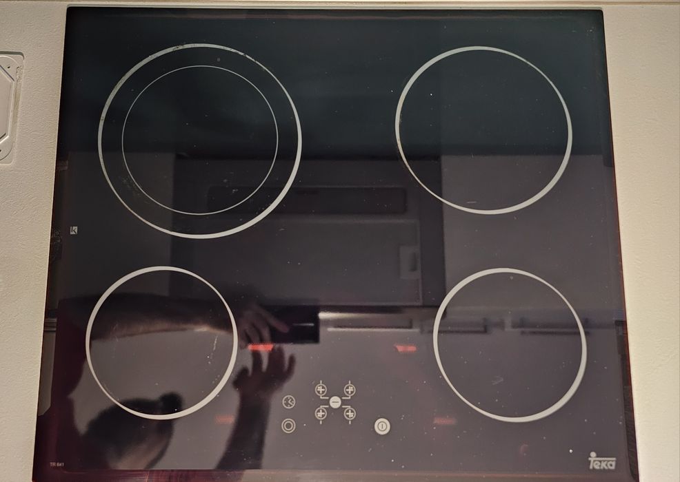 Plită Vitroceramică Teka TR 641 - Ca Nouă (Utilizată doar câteva luni)