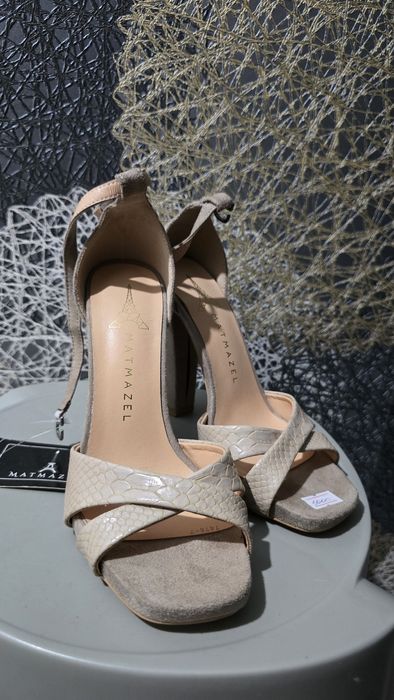 Распродажа стильной обуви