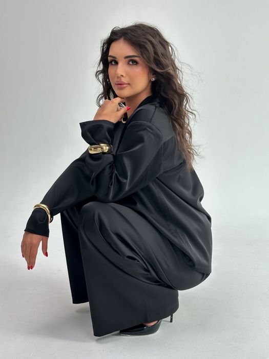 Satin pijama ayollar uchun