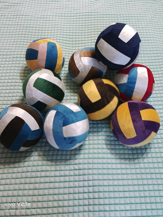 Жұмсақ доптарға тапсырыс аламын