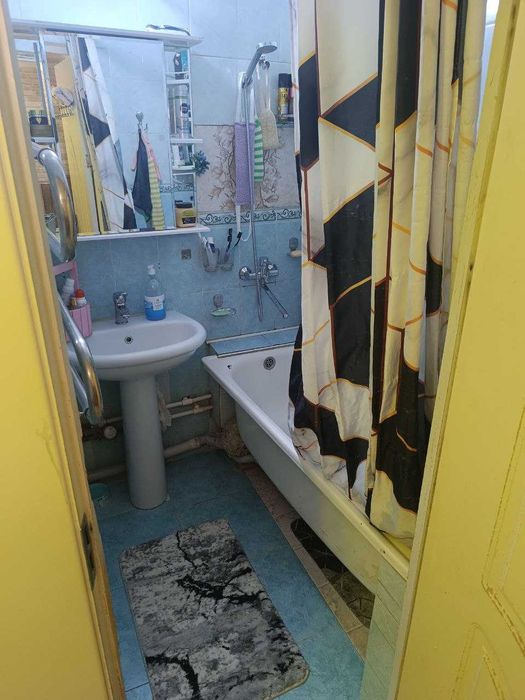 Продаётся Квартира на Лабзаке Ц-13 , 2в3/2/4