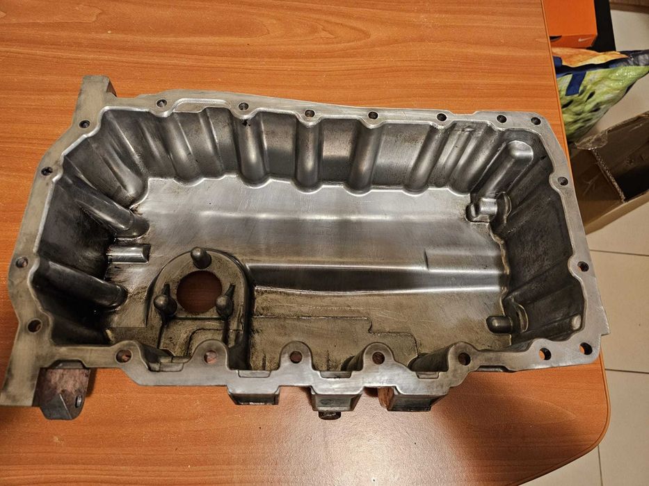 Vând baie de ulei Audi A3 2009