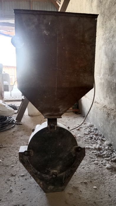 Продается дробилка