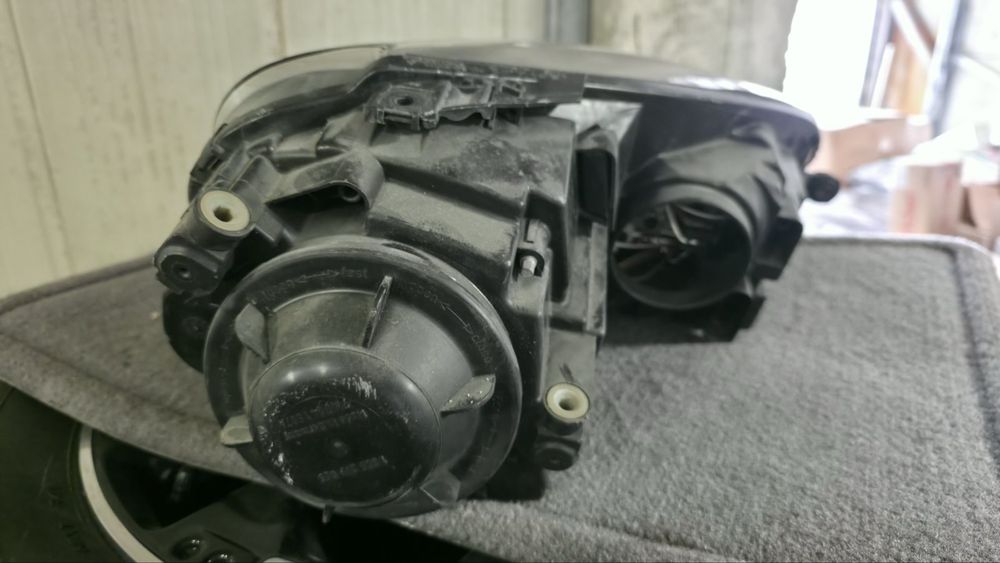 Фар ляв VW Golf V MK5 2004-2008