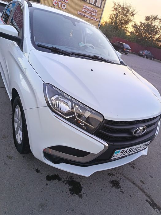 Продам лада икс рей