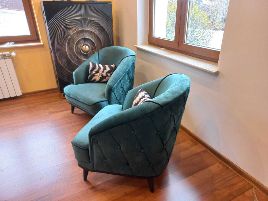 Set 2 fotolii tapitate catifea verde smarald Chesterfield, stare noua