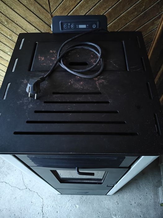 Италианска суха пелетна камина ARTEX Easy L - 10.1 kW