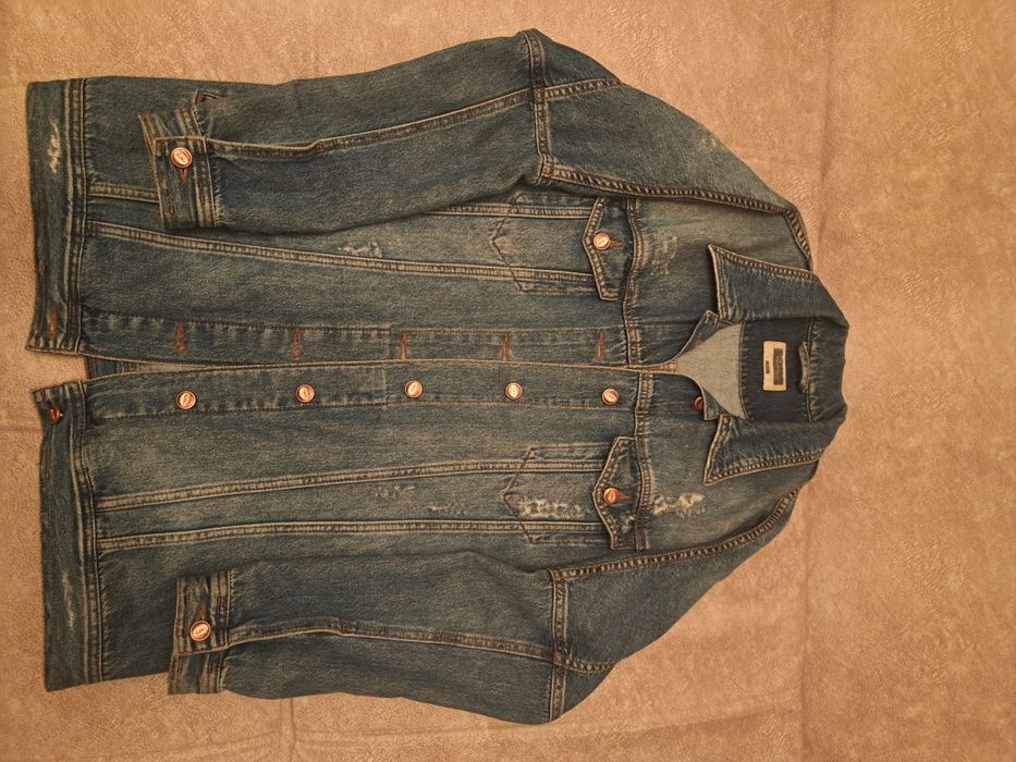 Джинсовая куртка