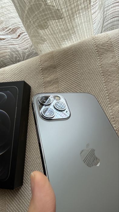 Смартфон Apple iPhone 12 Pro