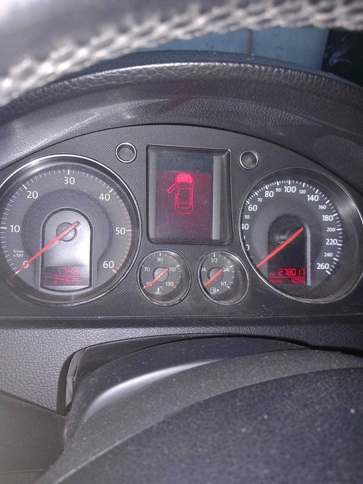 Продавам VW Пасат B6 2006 година