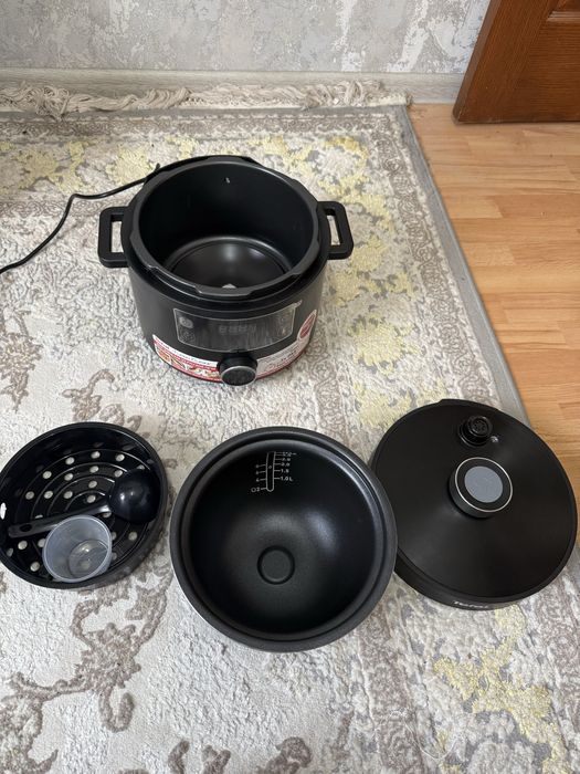 Мултиварка ,,ТЕФАЛЬ’’ новый 10 автоматических програм, 3 раза быстрей