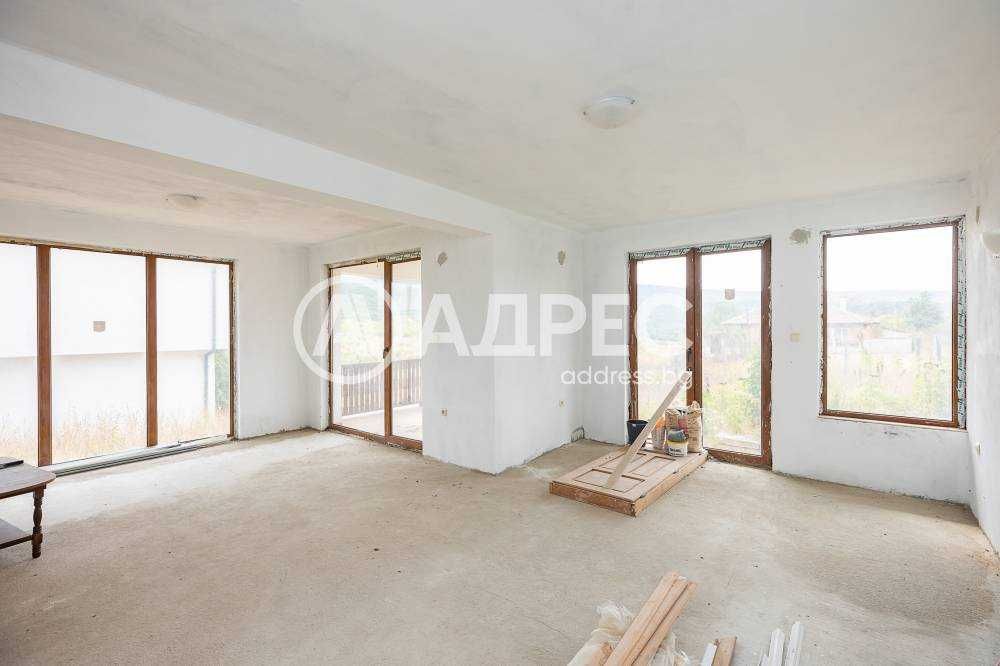 Къща/Вила, с. Църква