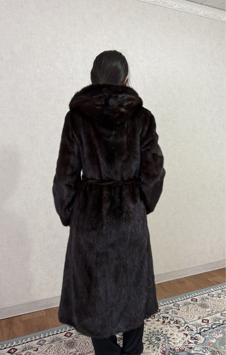 Продам Норковая шуба ALALA