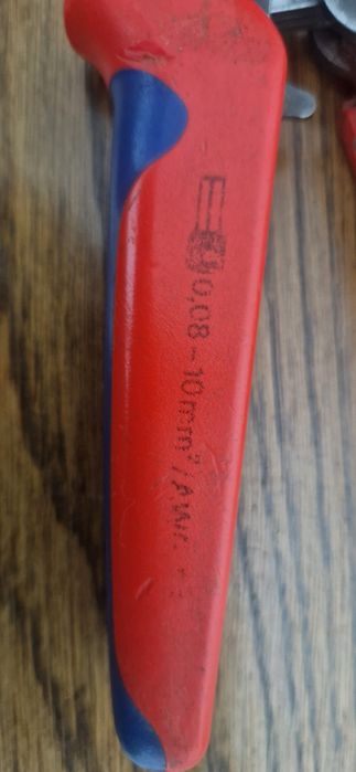 Cleste de sertizat Knipex