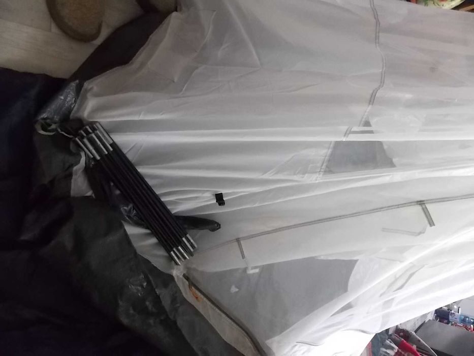 cort HI-TREK Breeze 3 - 3 persoane - 220 lei