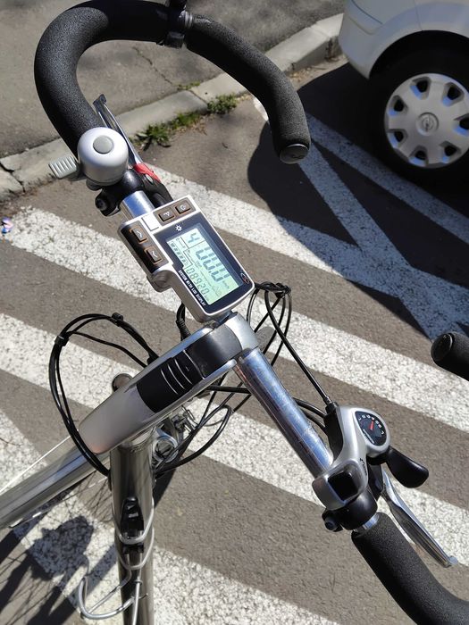 Bicicleta asistata electric cu autonomie mare