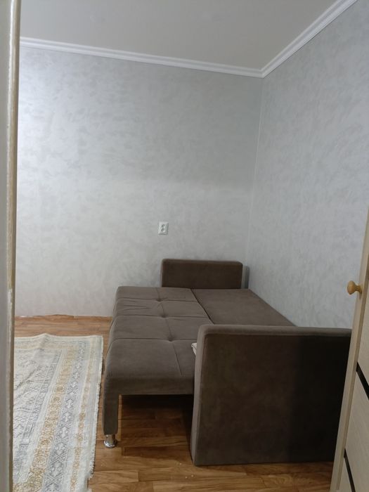 3-мкр 32-дом 1-қатар 1-бөлме сатылады.