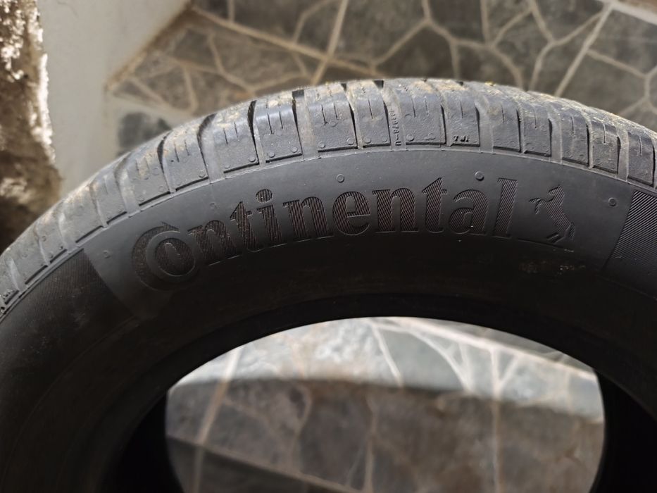 2 anvelope iarnă Continental 205/60/R16 Dot 2023