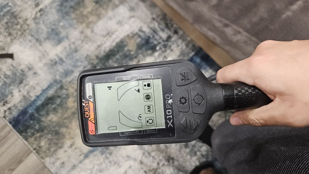 Металлоискатель Quest X10 Pro