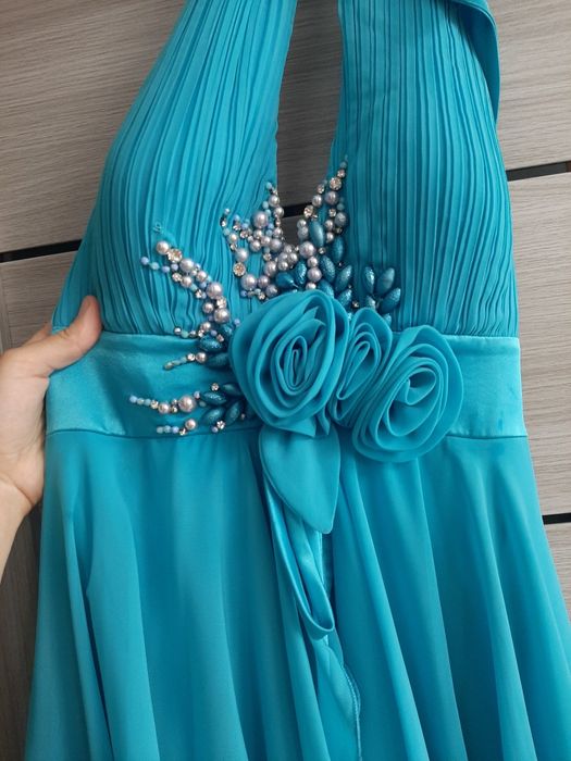 Платье праздничное