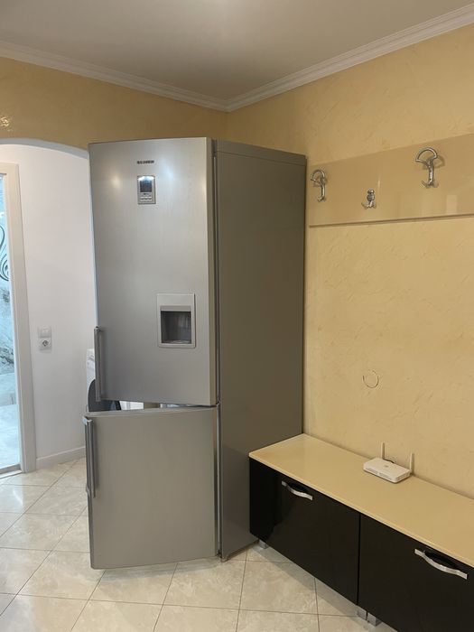 Inchiriez apartament cu 2 camere in Rm Valcea