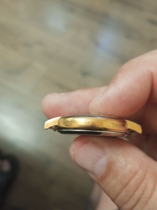 Часовник Junghans solar 1