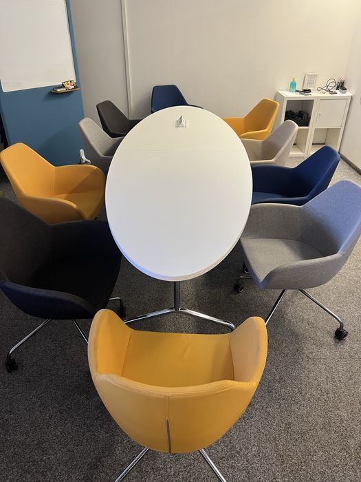 Конферентни маси и столове - мебели