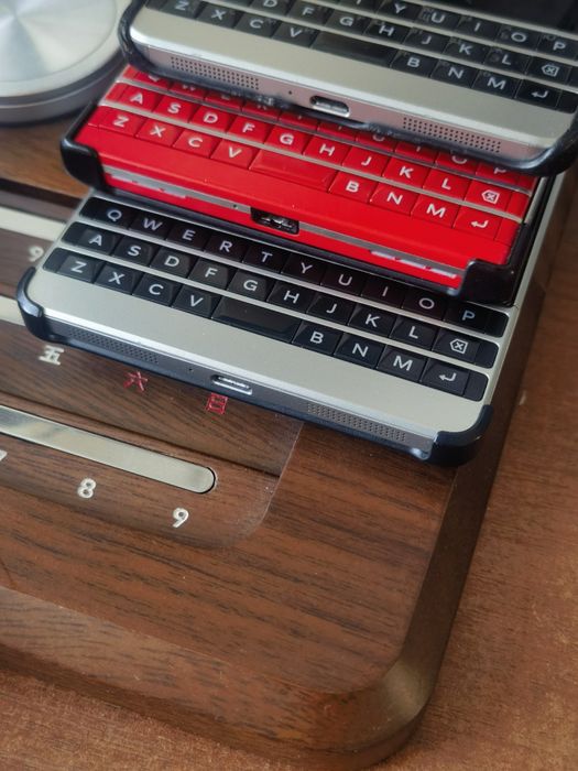 Blackberry passport android 11, 3+128 гб