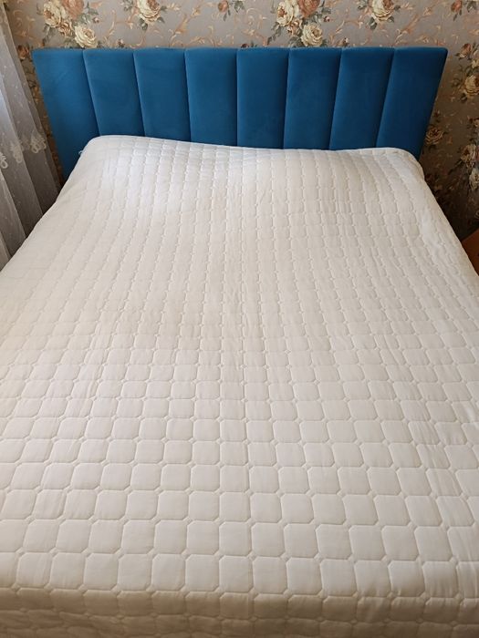 Продам двухспальную кровать,г.Астана