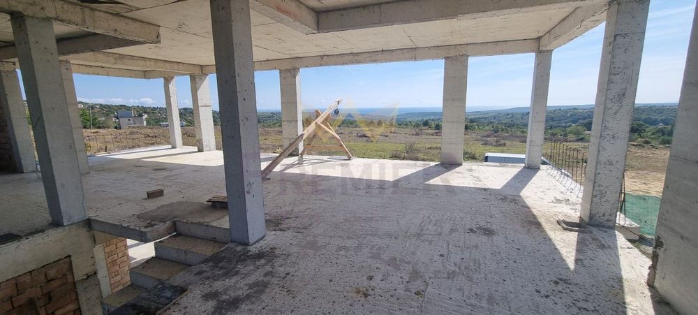 Продава се Къща в Варна, м-т Боровец - юг - 200 кв.м за 498 €/кв.м - Снимка #3