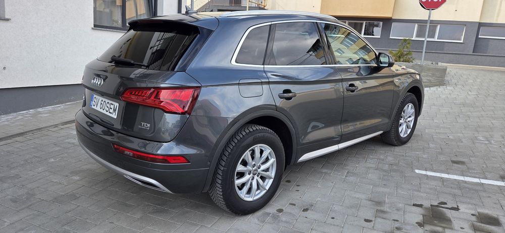 Vând Audi Q5 S line 2.0 TDI Matrix, climă 3 zone, Webasto 

Vând Aud
